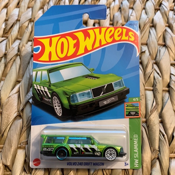 Hot Wheels Car Volvo 240 Drift Wagon HW Slammed 4/5 Mattel Hotwheels 245/250 New - Picture 7 of 7